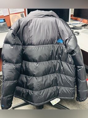 The North Face 700 Black Puffer Jacket with Blue Zipper, Like New Condition!